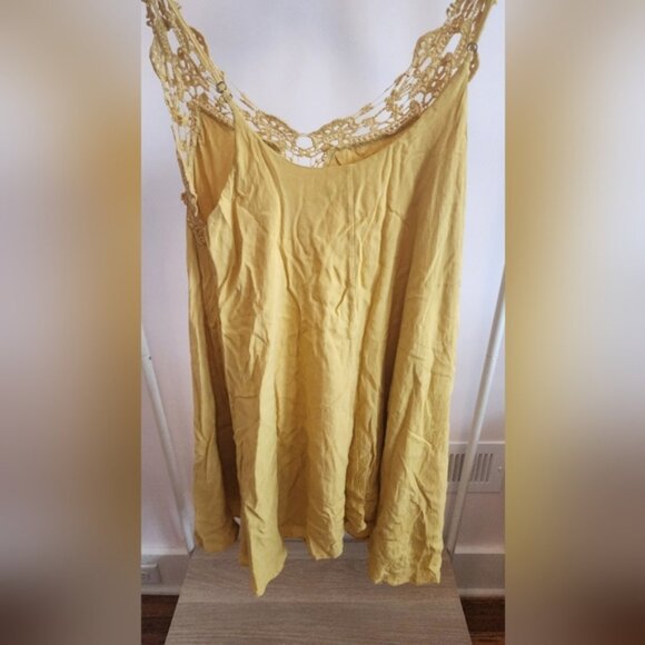 Spool No 72 Gold Dress - Picture 5 of 5